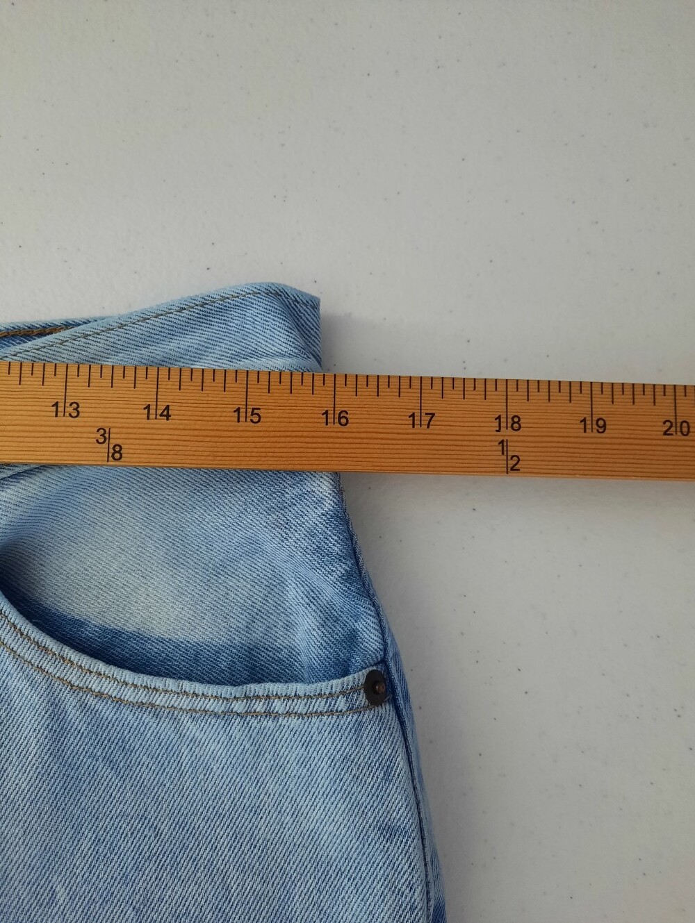 Levi's Middy Loose Boot Mid Rise Wide Leg Bootcut Jeans Easy Days Medium Wash 29 - Picture 9 of 14